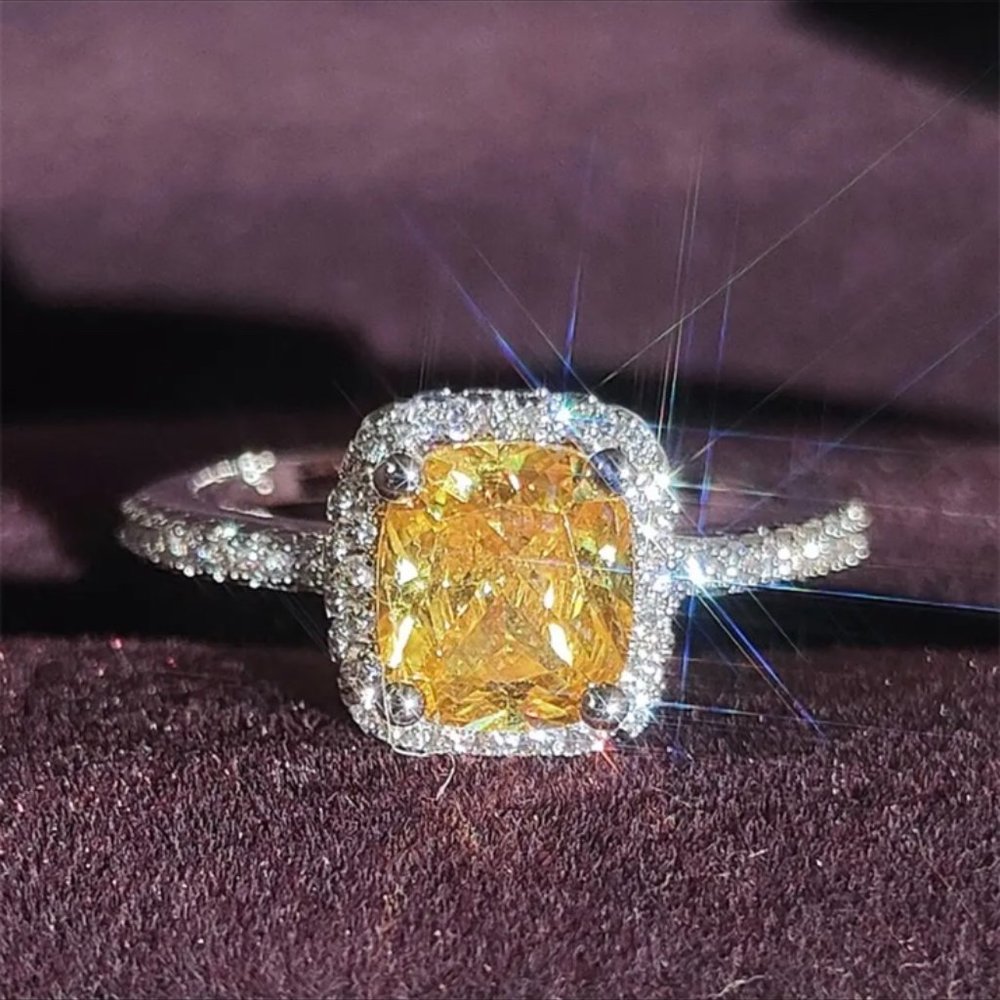 NEW LUXURY  DIAMOND S925 STERLING SILVER RING, CUTE RING, SHINY RING. - Picture 2 of 6